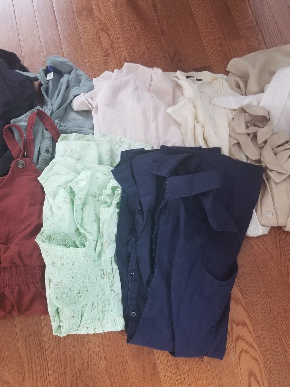 ASSORTED Women's Dresses BUNDLE (8 pieces) S-M